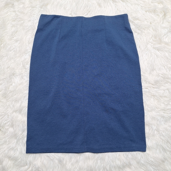 Old Navy Ponte-Knit Pencil Skirt in Pacific Blue - Picture 5 of 10
